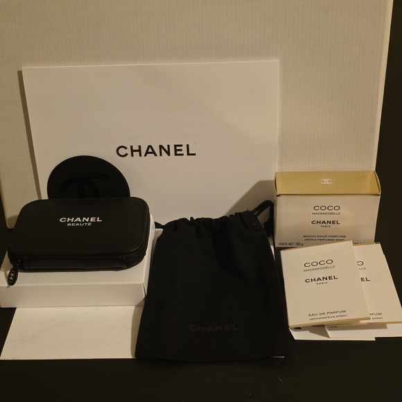 Chanel Black Nail  Set [4] New In Box. - Picture 3 of 7